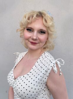 Halloweenkonsert med Ella Saarela